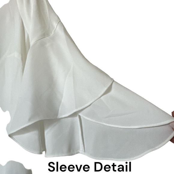 NWOT Cabi - Float Blouse - Polyester wheel-ruffled sleeves in White Size Small - Picture 6 of 9